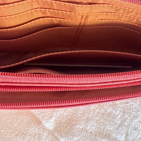 VTG NWT Coach Coral Pink Daisy Wristlet Clutch